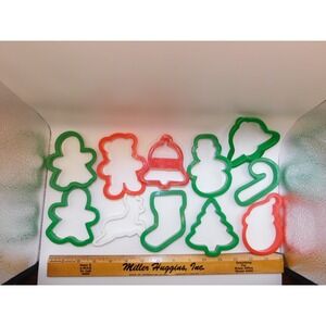 14 Plastic Christmas Cookie Cutters Tree Stocking Santa Snowman Bell GingerMan